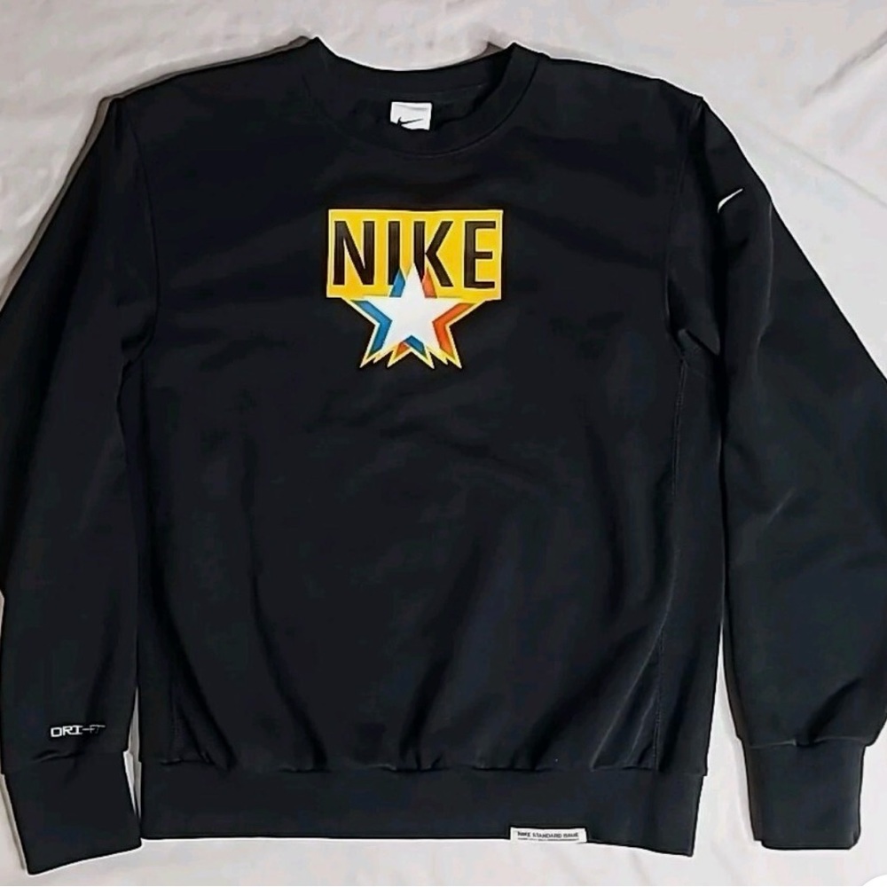 Nike Men's Black Crewneck Sweater with Star Design